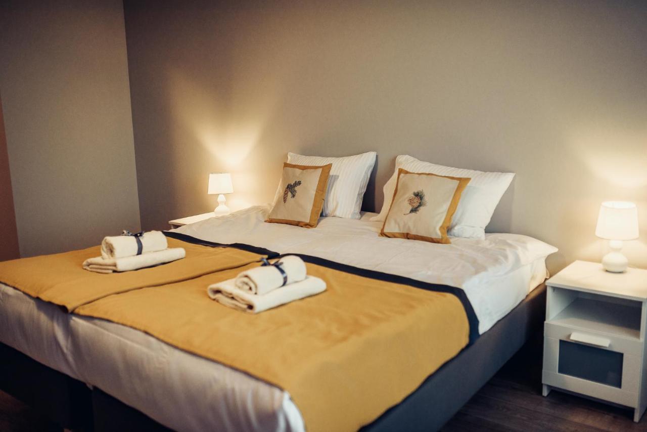 Pine Apartment Visaginas Bagian luar foto