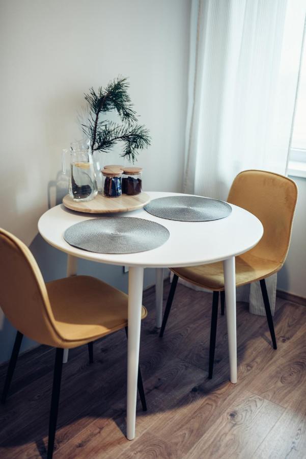 Pine Apartment Visaginas Bagian luar foto